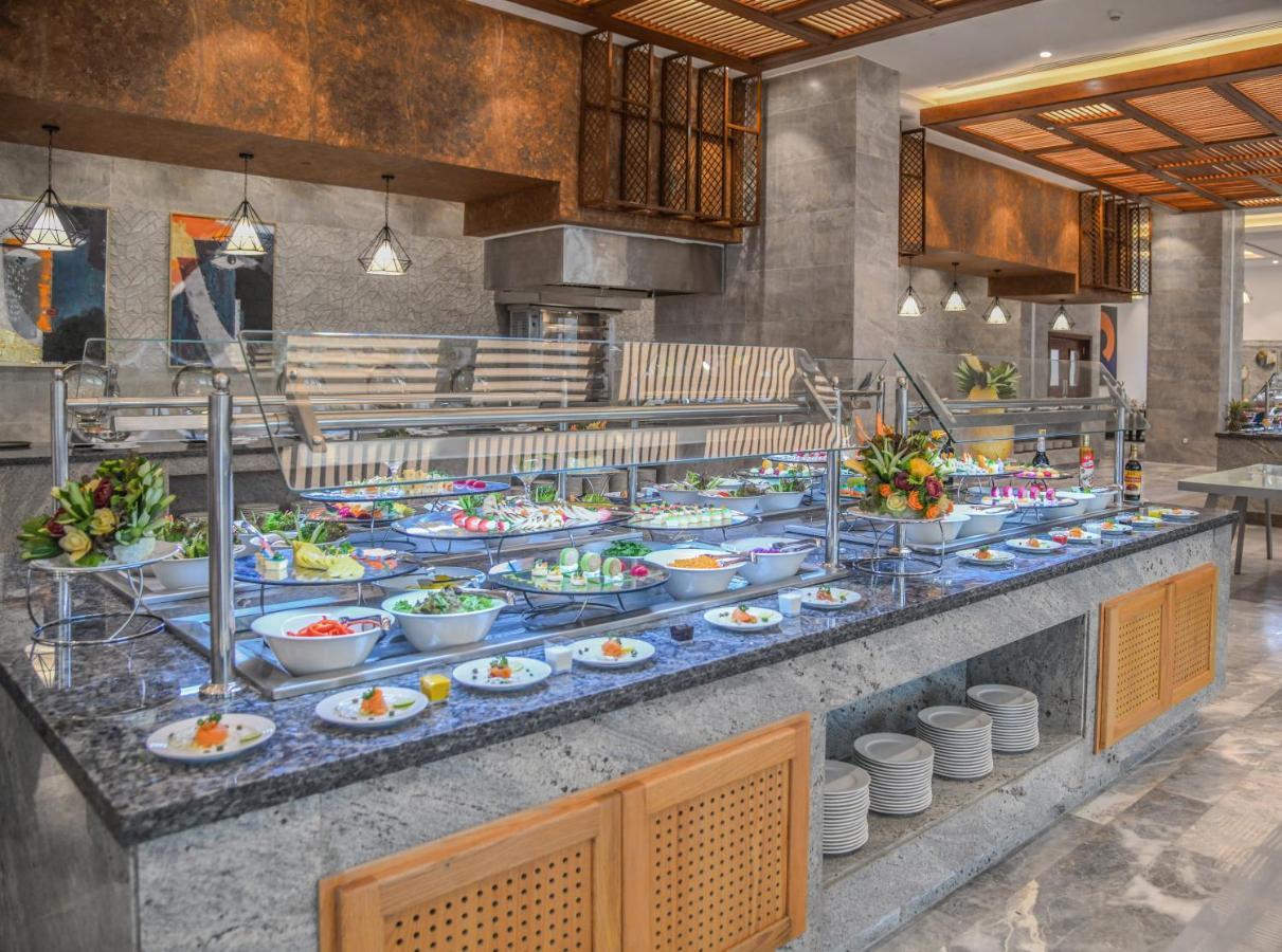 Tolip Resort El Galala Hills Айн Сохна Екстериор снимка A salad bar